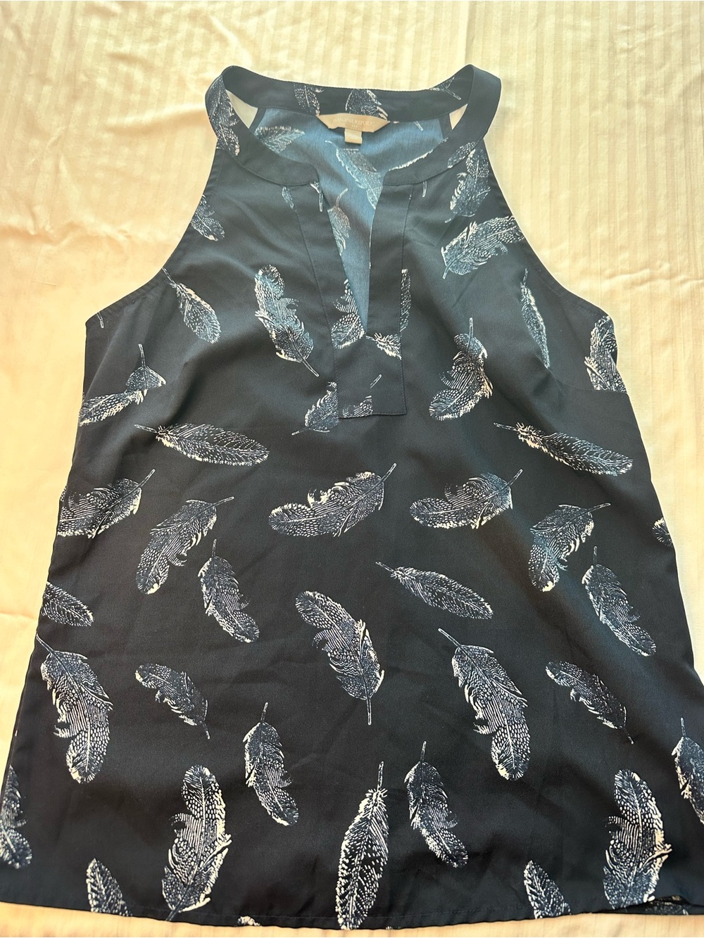 Banana Republic XS Navy Blue Feather Pattern Halter Neck Split V Blouse Top